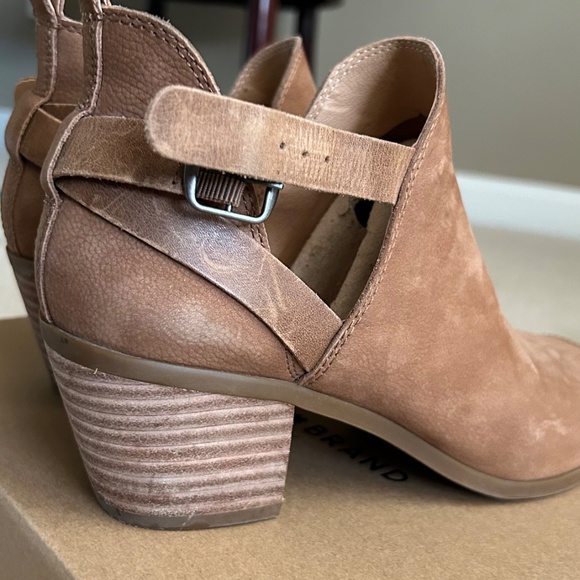 Open Wide Boot - Picture 4 of 10